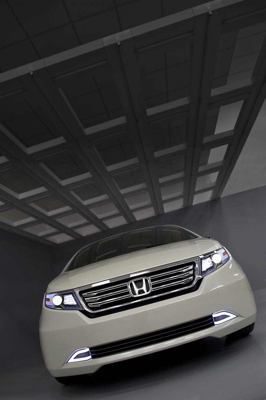  Honda Odyssey Concept 2010 года  (фото 5 из 34)